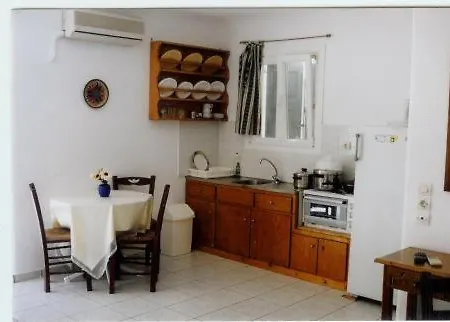 Evagelia's Place Aparthotel 2*